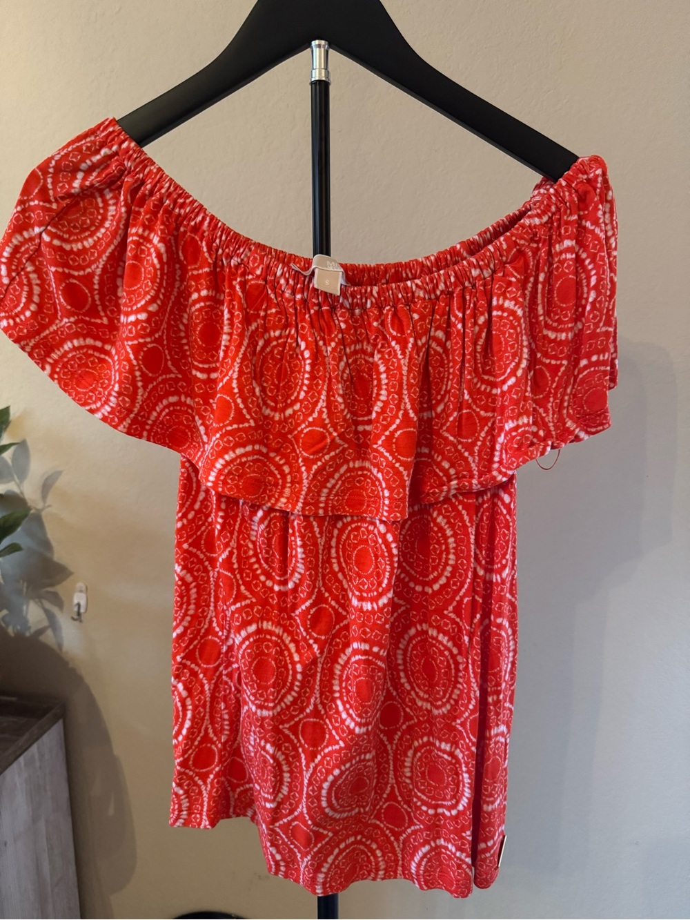 MICHAEL Michael Kors Red Printed Off-Shoulder Blouse